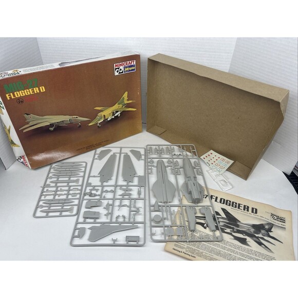 1/72 Hasegawa Minicraft Russian Mig-27 Flogger D Jet Plastic Model Kit - Picture 1 of 5